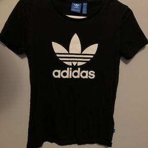 Adidas T-Shirt
